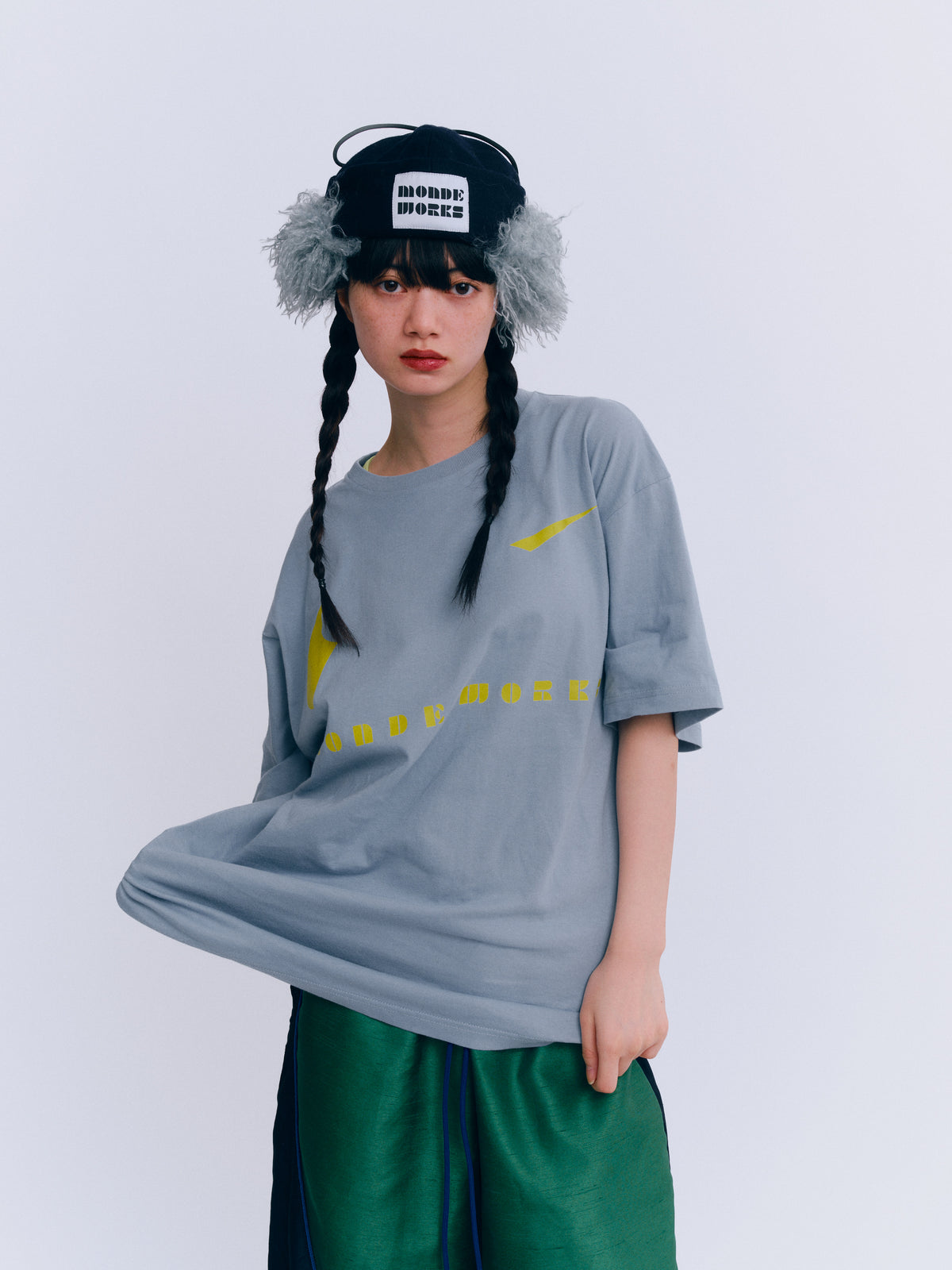 OVER ロゴTシャツ