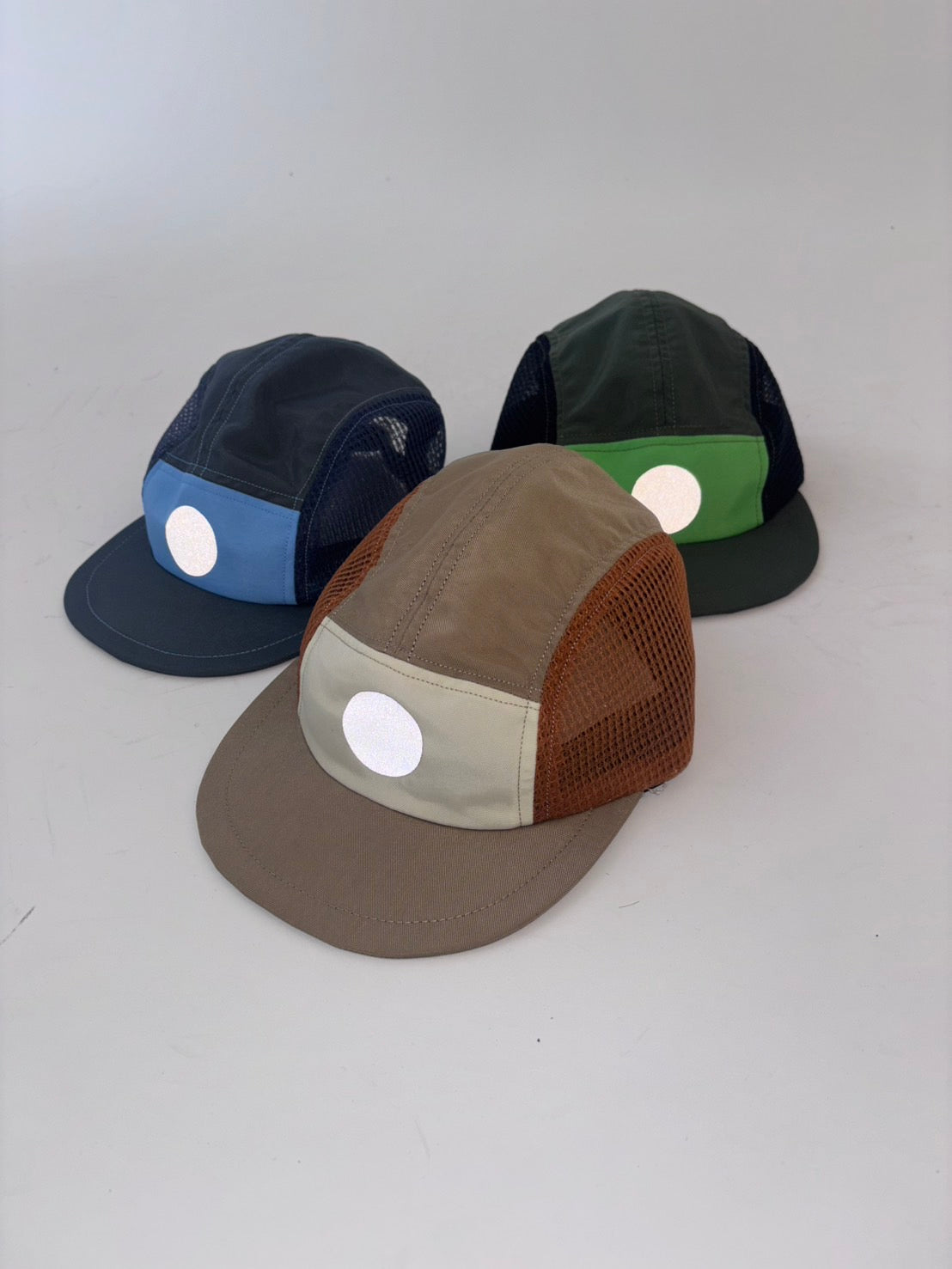 REFLECT CIRCLE MESH CAP