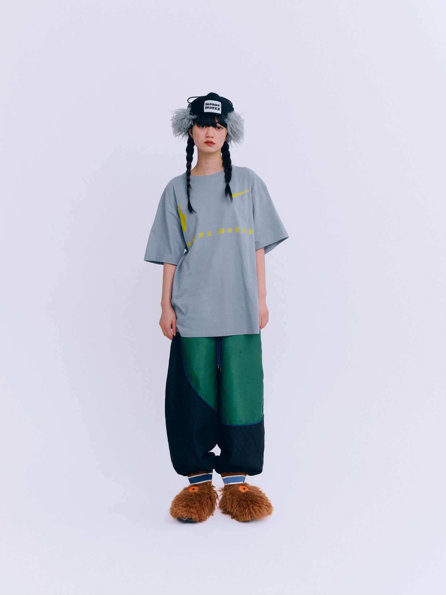 OVER ロゴTシャツ