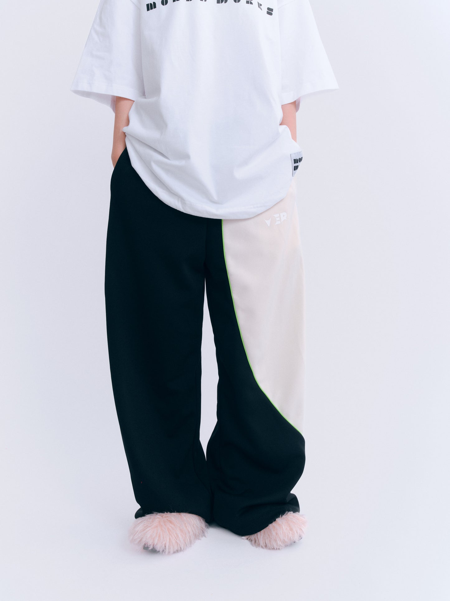 ストレートジャージパンツ