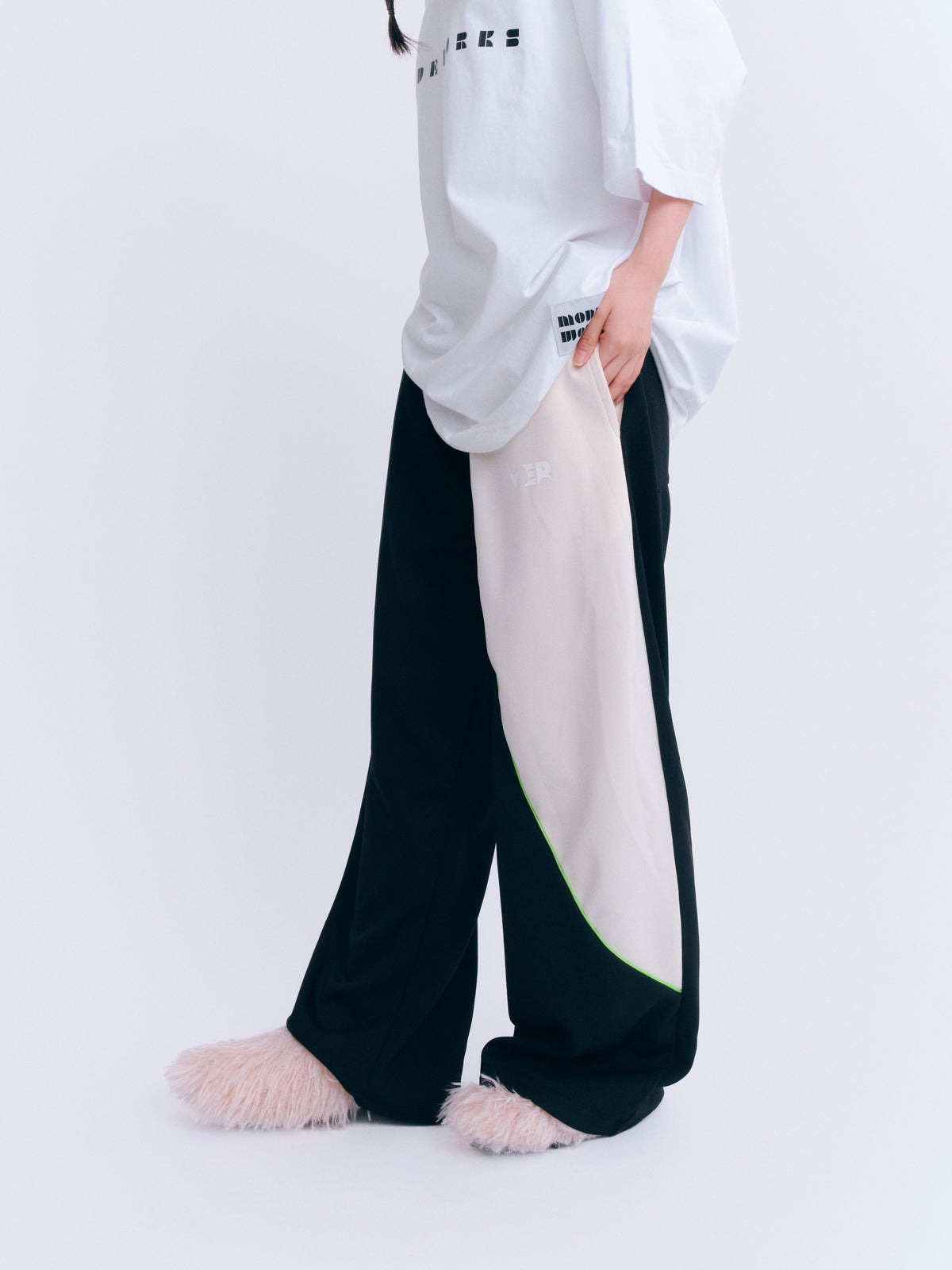 ストレートジャージパンツ
