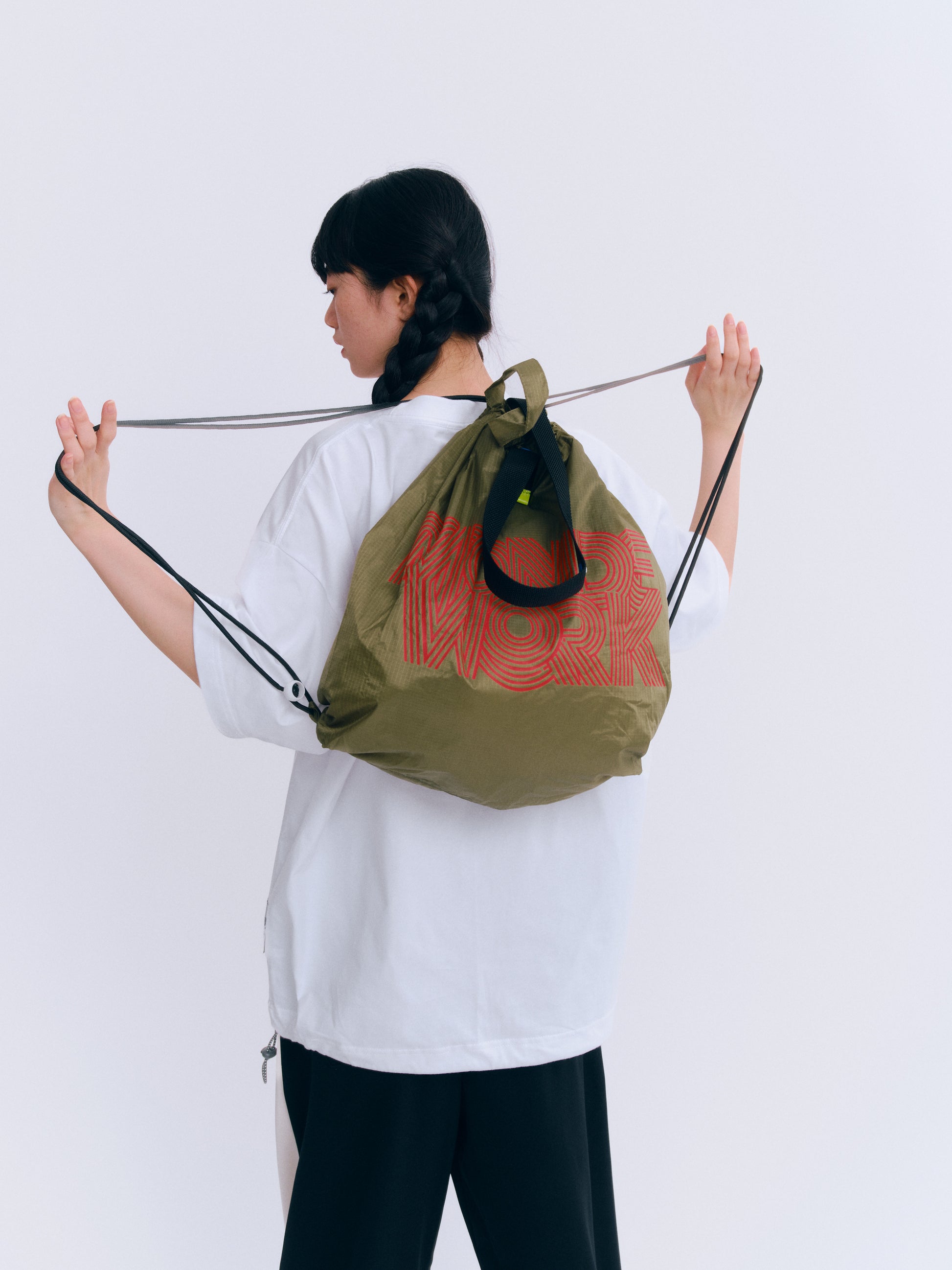 MONDEWORKロゴ３WAYナップサック 2