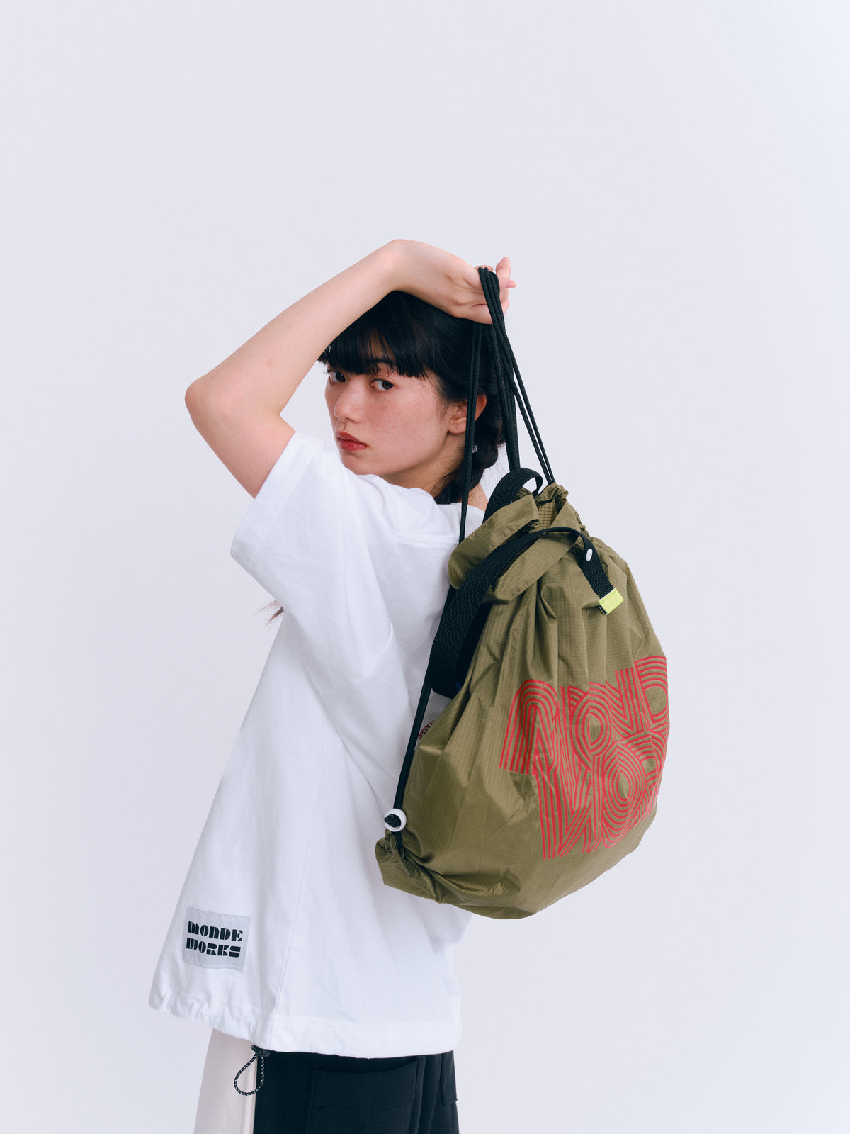 MONDEWORKロゴ３WAYナップサック 5