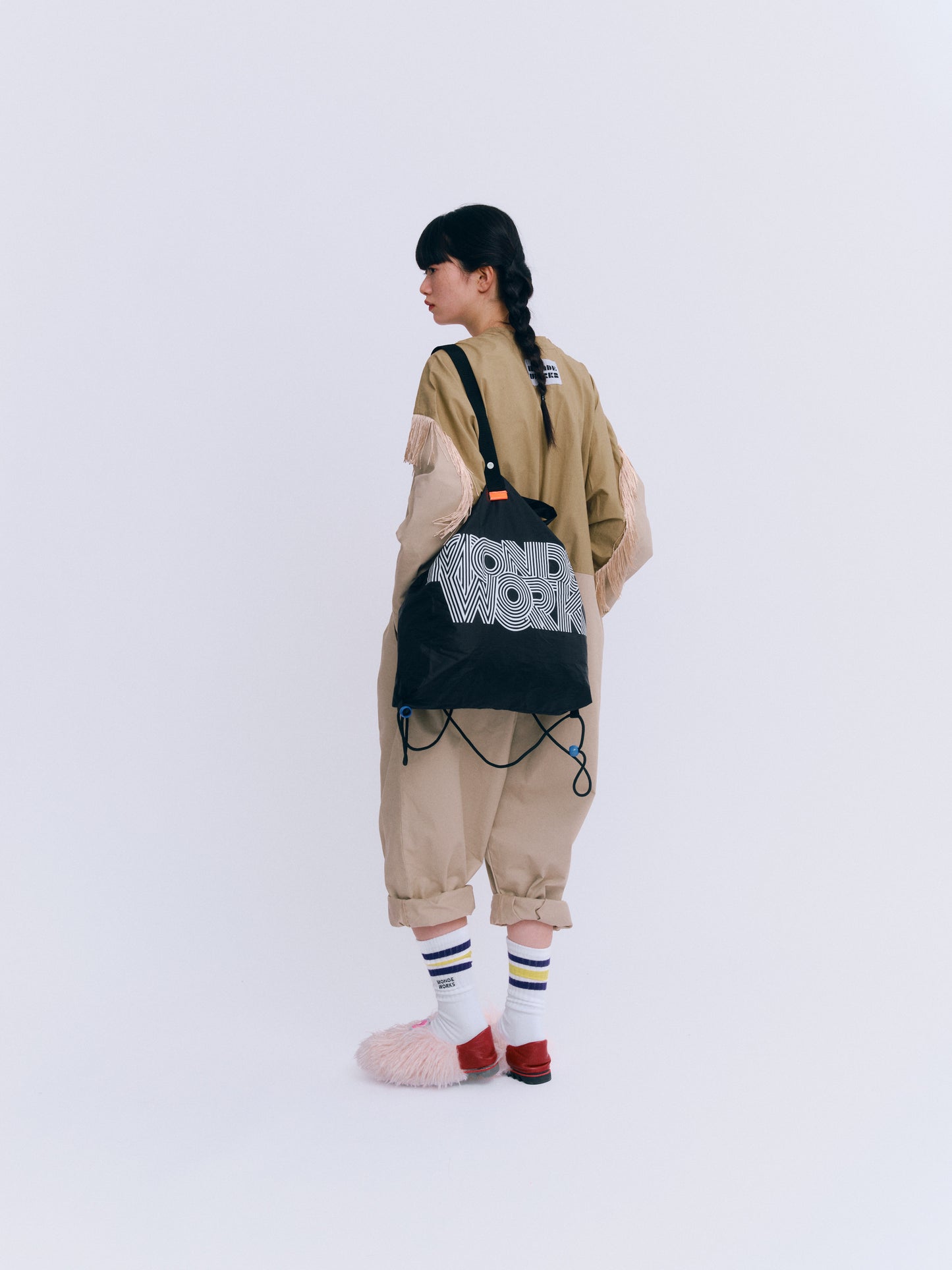 MONDEWORKロゴ３WAYナップサック 8