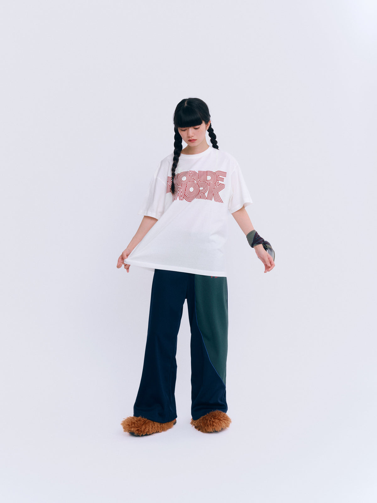 MONDEWORKロゴT 39